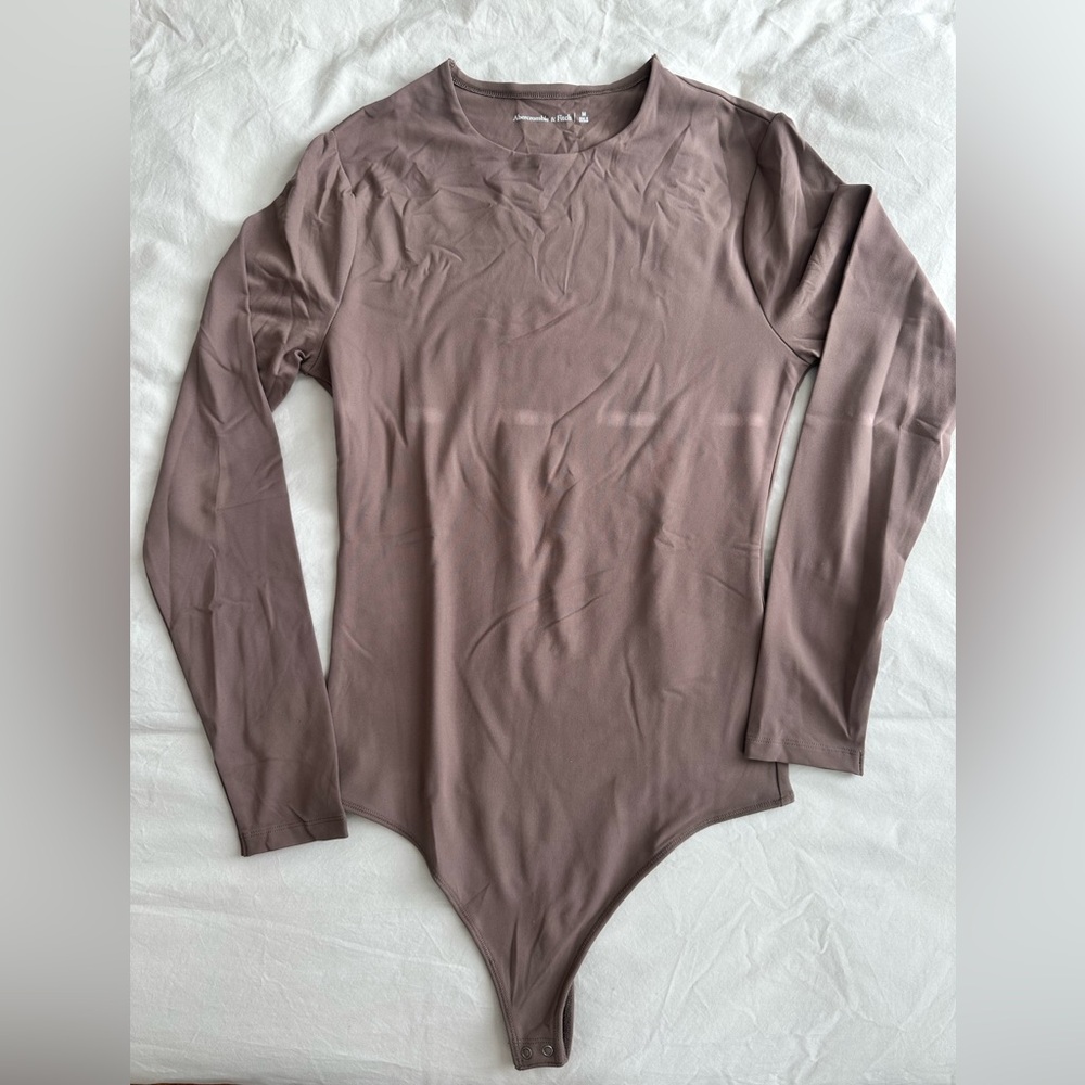 NWOT A&F long sleeve bodysuit - Picture 2 of 4
